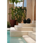 Timeless Artisan Crafted Black Peaky Vase - Luxury Design