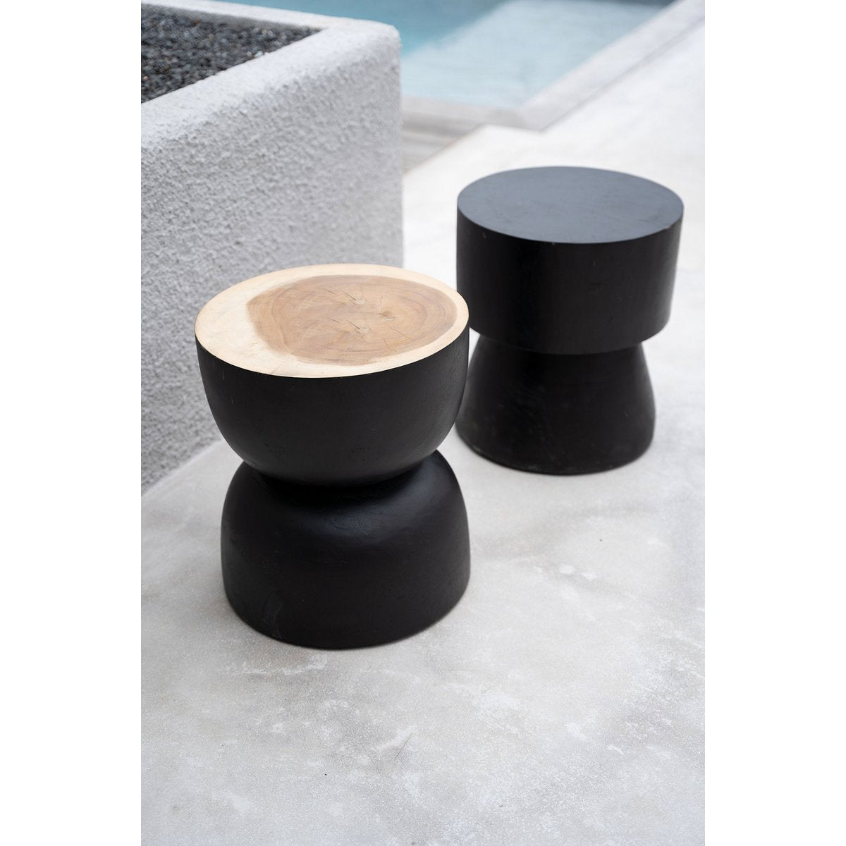 Warmi black suar stool